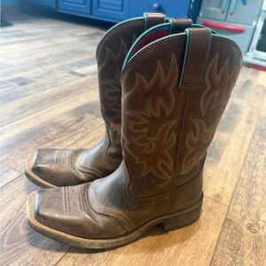 Ariat Brown Leather Western Heeled Boots with Turquoise Accents